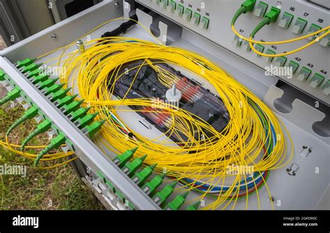 fiber optic distribution frames